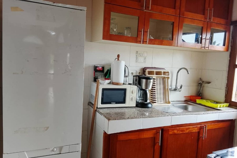 La cuisine équipée d'un bungalow