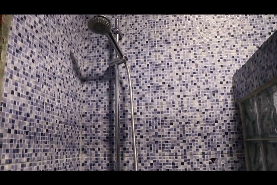 Salle de bain, douche et mosaïque